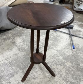 Vintage round mahogany Pedestal Table