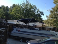 Tracker Party Express 2400 Deck Boat